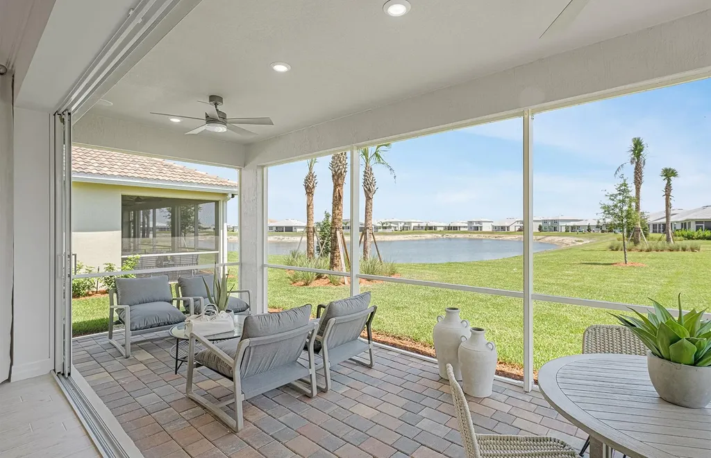 4990 Naugle Way Davie FL 33328