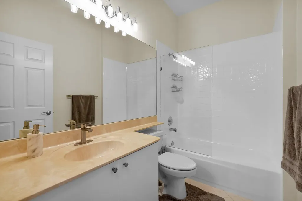 10393 Lexington Circle S Boynton Beach FL 33436