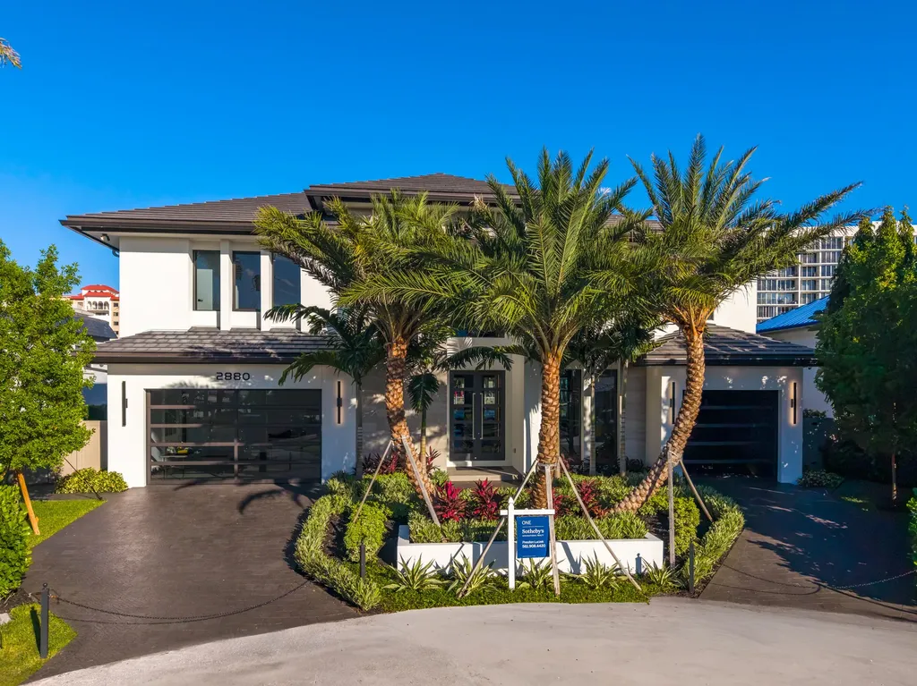 2880 NE 9th Street Pompano Beach FL 33062