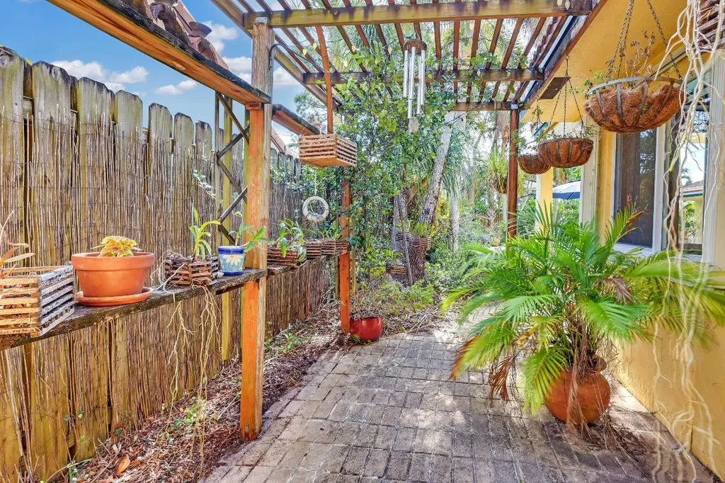 1440 SW 20th Street Boca Raton FL 33486