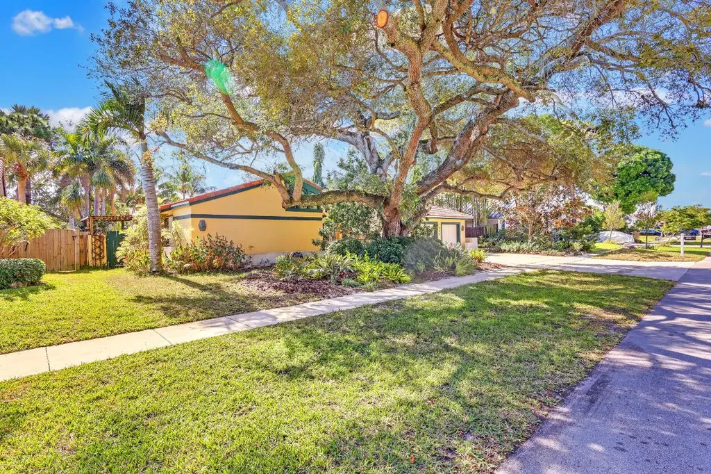 1440 SW 20th Street Boca Raton FL 33486