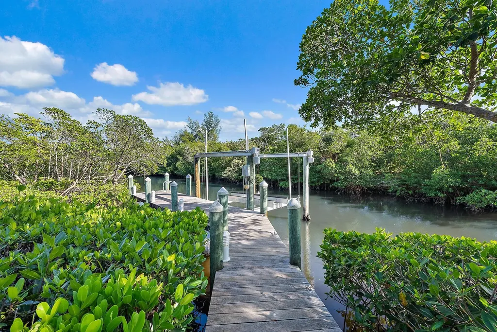 105 Harbor Way Jupiter Island FL 33455
