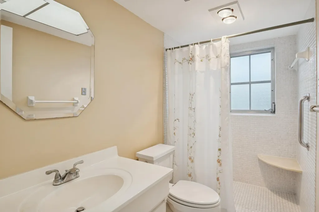 157 Atlantis Boulevard Atlantis FL 33462