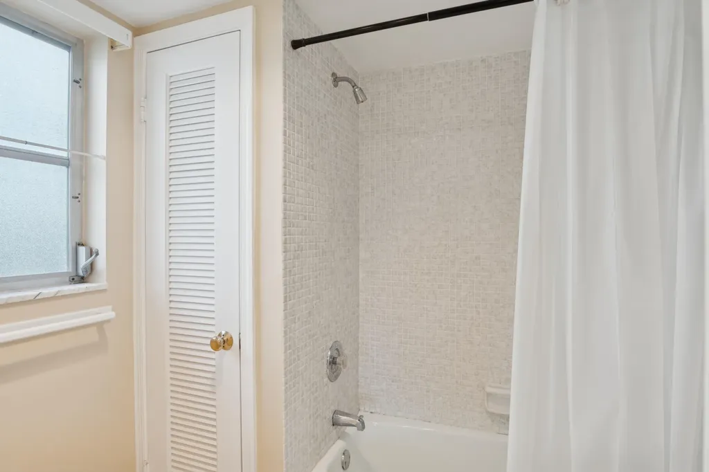 157 Atlantis Boulevard Atlantis FL 33462