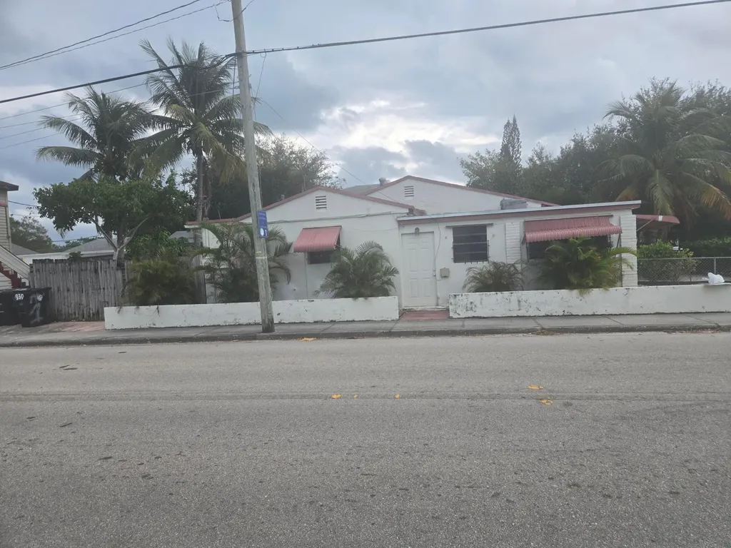 930 N K Street Lake Worth Beach FL 33460
