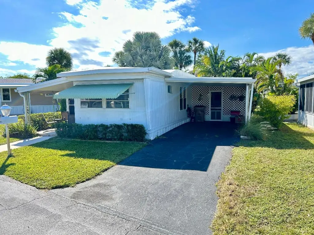 425 E Bougainvillea Drive Deerfield Beach FL 33442