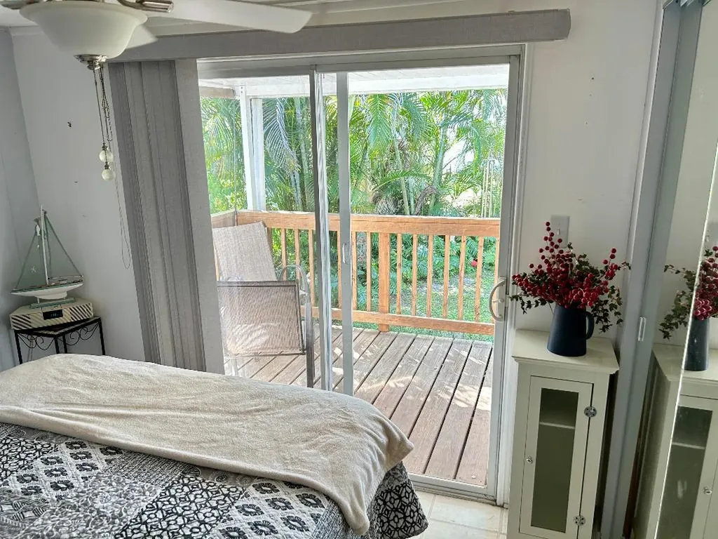 425 E Bougainvillea Drive Deerfield Beach FL 33442