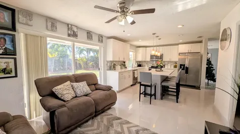 6220 SW 4th Street Margate FL 33068