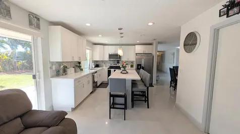 6220 SW 4th Street Margate FL 33068