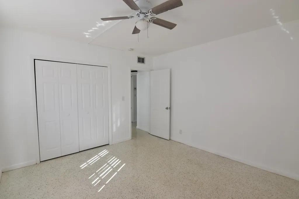 2472 NE 5th Avenue Boca Raton FL 33431