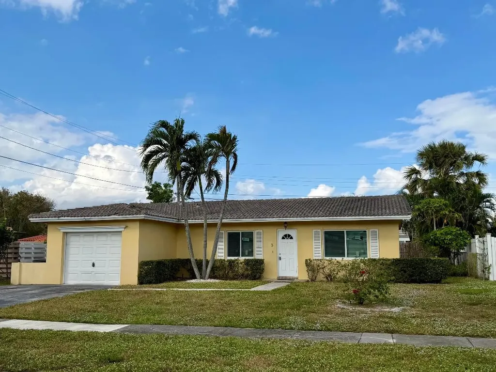 3 Forest Hills Lane Boca Raton FL 33431
