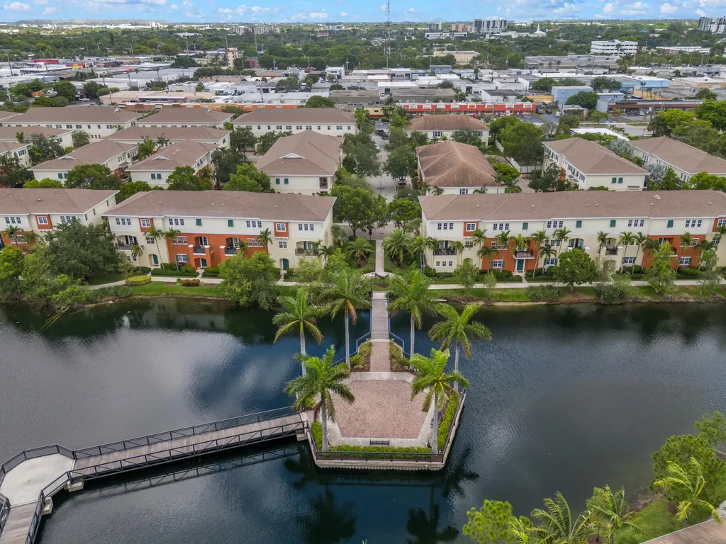 621 SW 2nd Drive Pompano Beach FL 33060