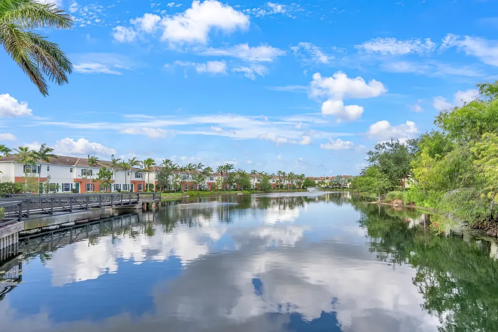 621 SW 2nd Drive Pompano Beach FL 33060