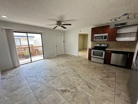637 Executive Center Drive N West Palm Beach FL 33401