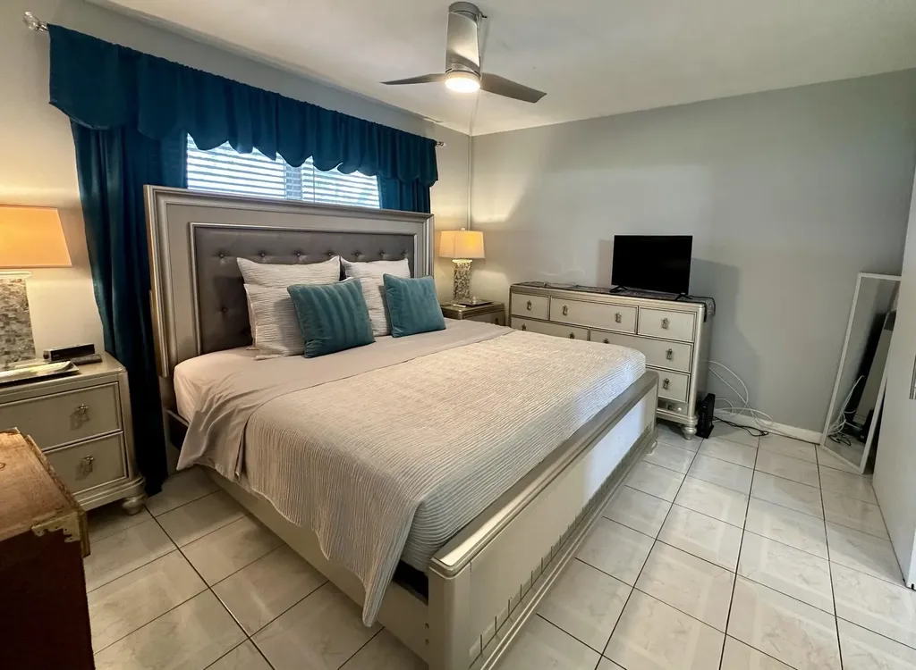 1001 NE 8th Avenue Delray Beach FL 33483