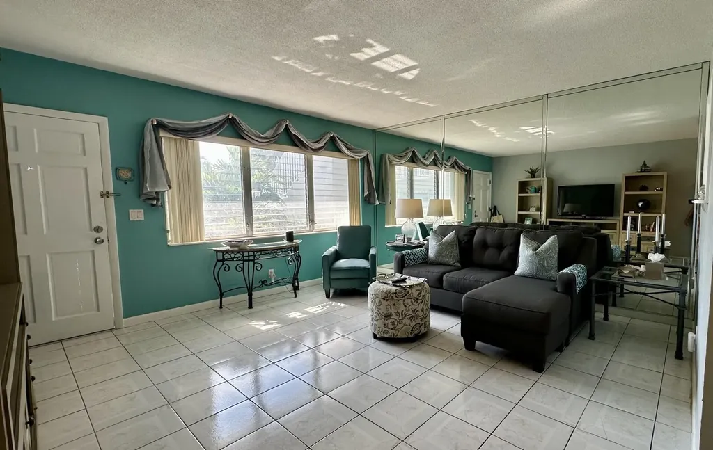 1001 NE 8th Avenue Delray Beach FL 33483