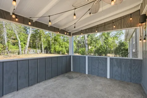 2832 Mcarthur Street Tallahassee FL 32310