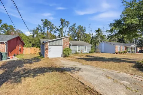 2832 Mcarthur Street Tallahassee FL 32310