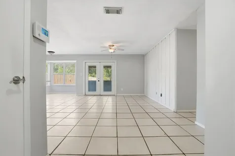 2832 Mcarthur Street Tallahassee FL 32310