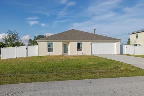 597 NW Kilpatrick Avenue Port St Lucie FL 34983