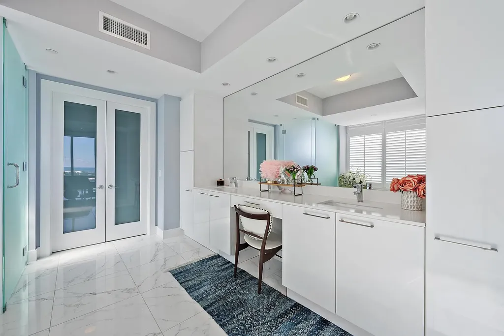 1 Water Club Way North Palm Beach FL 33408