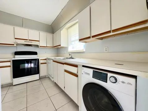 170 Amherst Lane Lake Worth FL 33467