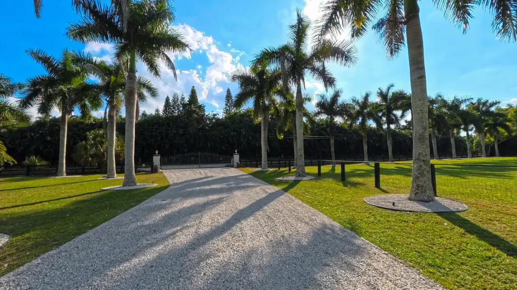 14225 43rd Road N Loxahatchee FL 33470