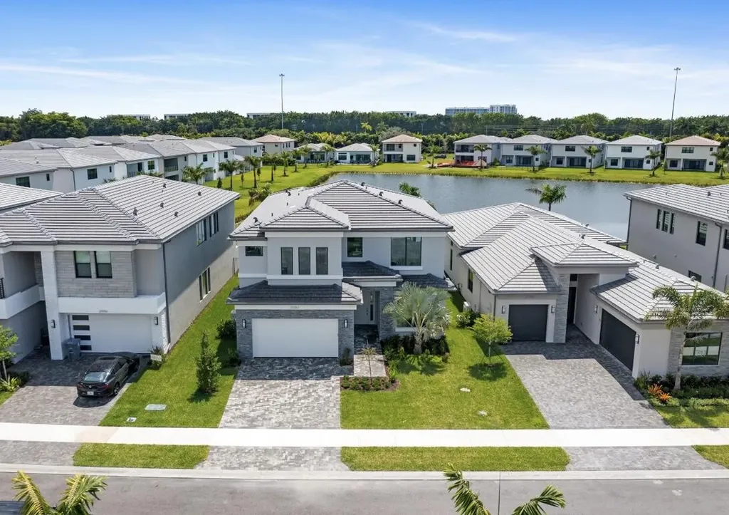 20062 Hirono Lane Boca Raton FL 33434