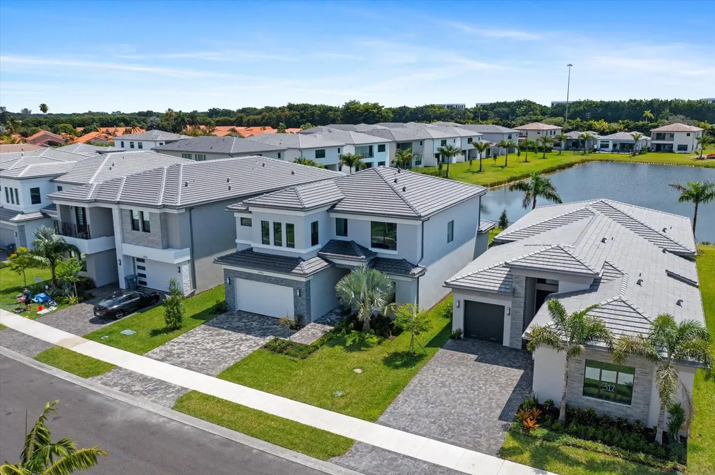 20062 Hirono Lane Boca Raton FL 33434