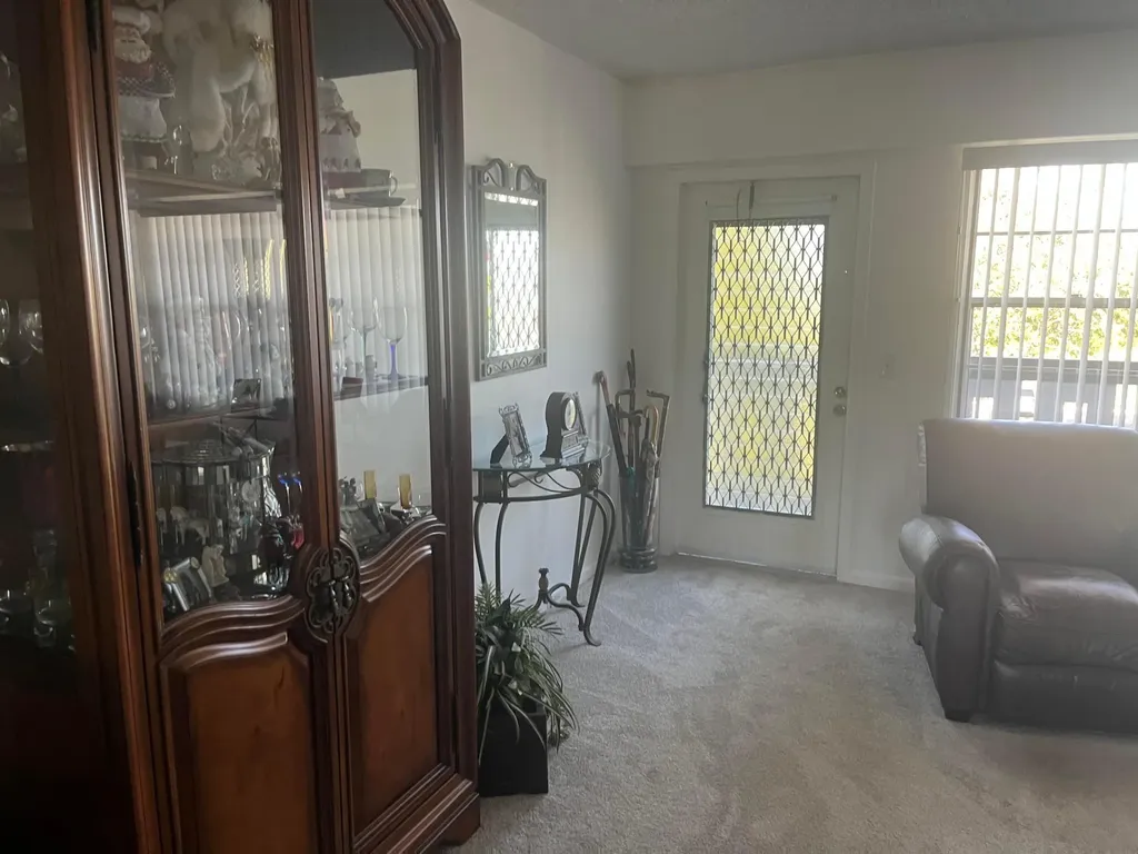 287 Suffolk G Boca Raton FL 33434