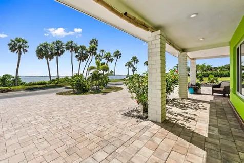 5203 S Indian River Drive Fort Pierce FL 34982