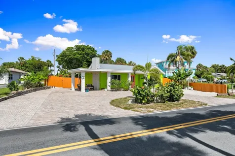 5203 S Indian River Drive Fort Pierce FL 34982