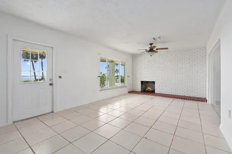 5203 S Indian River Drive Fort Pierce FL 34982