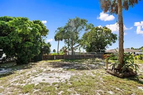 5203 S Indian River Drive Fort Pierce FL 34982