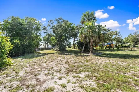 5203 S Indian River Drive Fort Pierce FL 34982