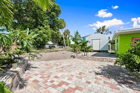 5203 S Indian River Drive Fort Pierce FL 34982