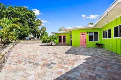 5203 S Indian River Drive Fort Pierce FL 34982