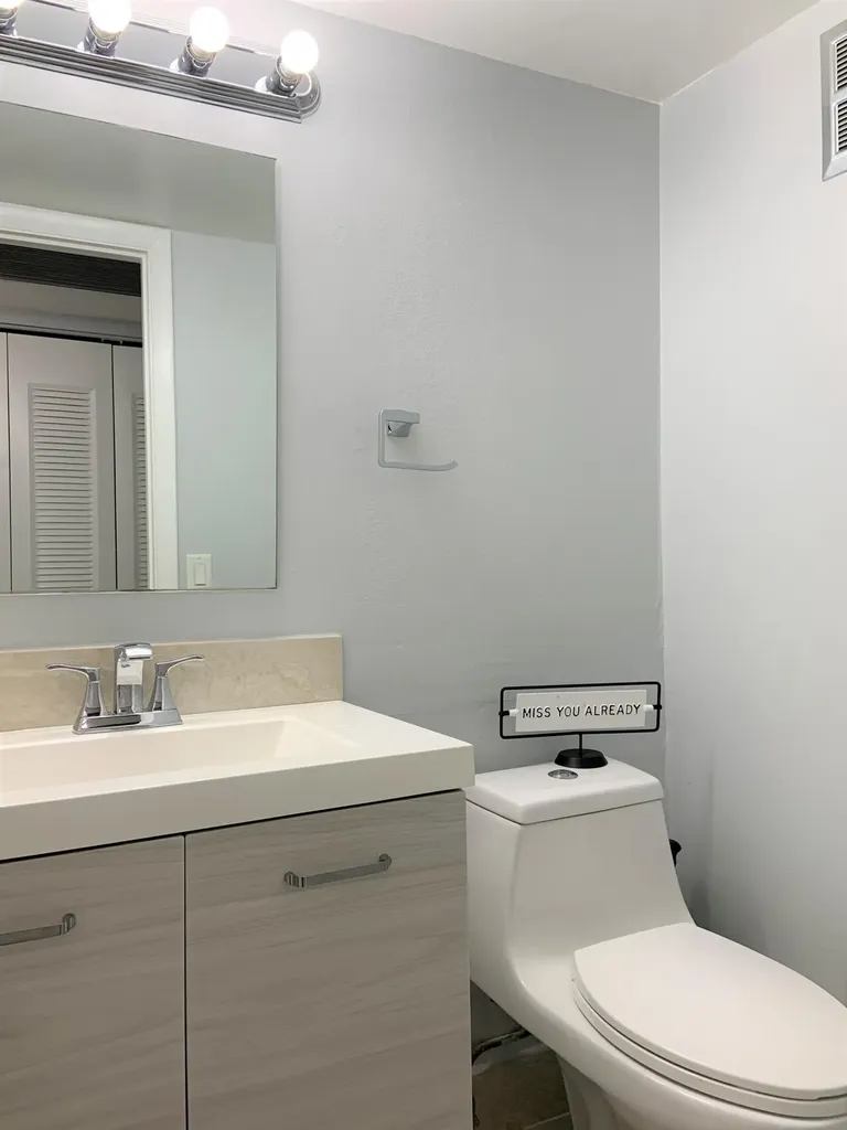 200 Sheffield I West Palm Beach FL 33417