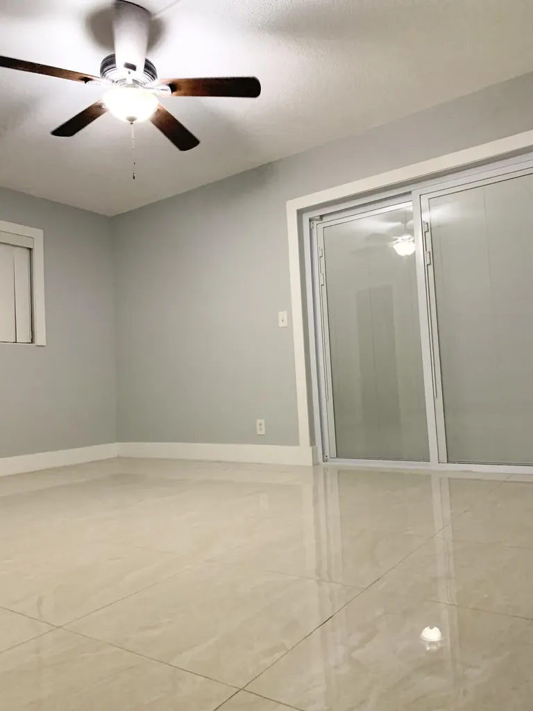 200 Sheffield I West Palm Beach FL 33417