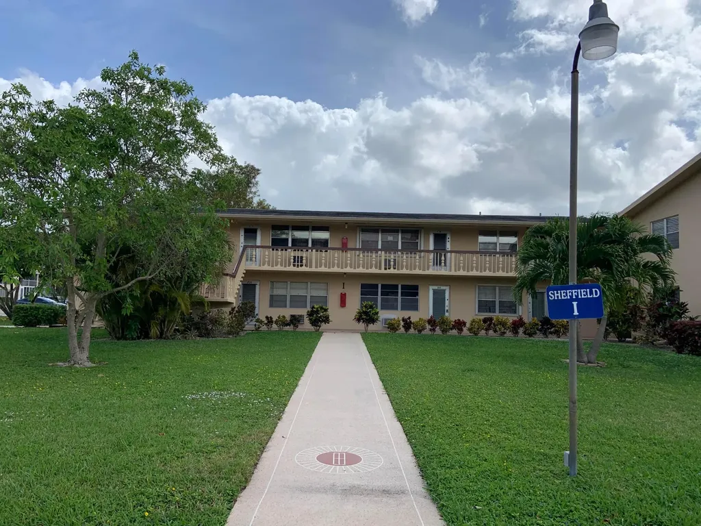 200 Sheffield I West Palm Beach FL 33417