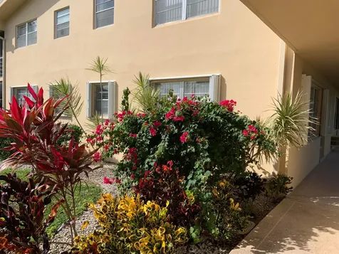 200 Sheffield I West Palm Beach FL 33417