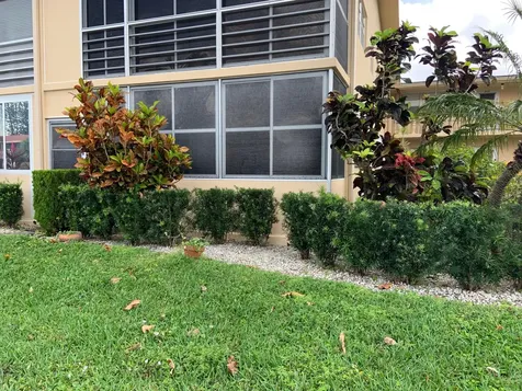 200 Sheffield I West Palm Beach FL 33417