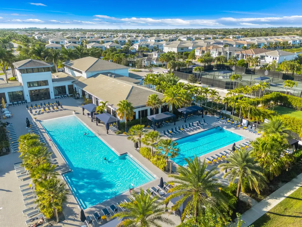 8281 Oceanus Drive Boca Raton FL 33496