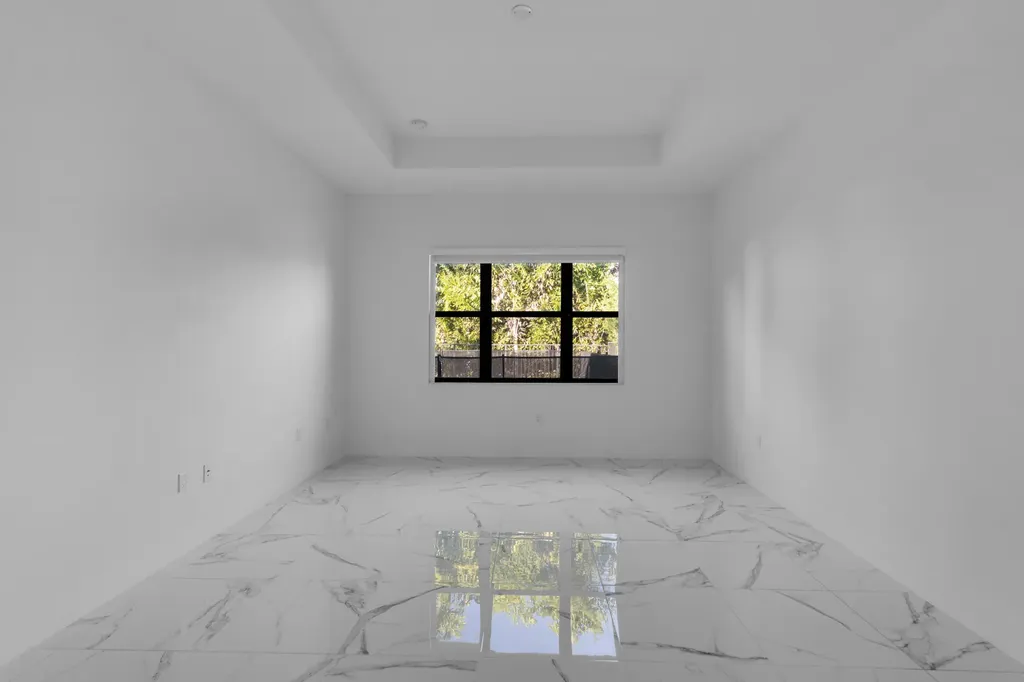 8281 Oceanus Drive Boca Raton FL 33496