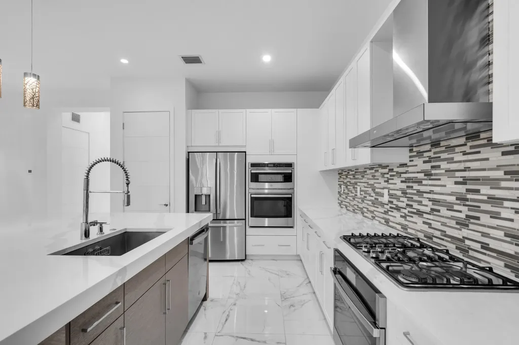 8281 Oceanus Drive Boca Raton FL 33496