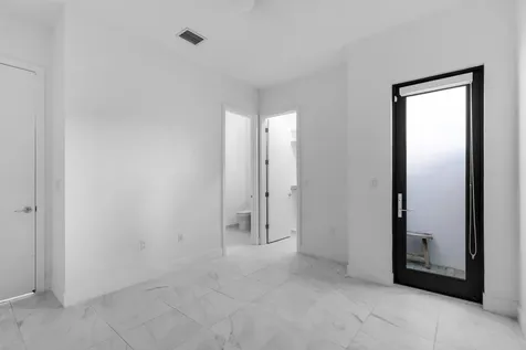 8281 Oceanus Drive Boca Raton FL 33496