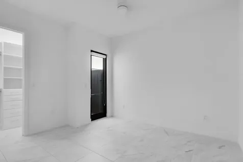 8281 Oceanus Drive Boca Raton FL 33496