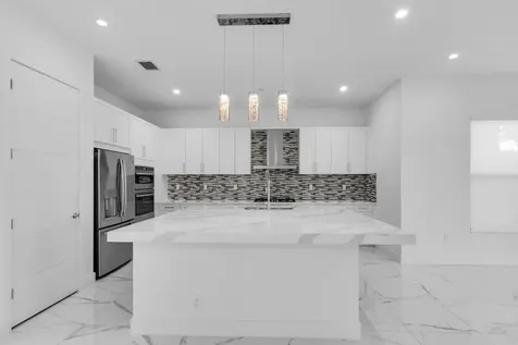 8281 Oceanus Drive Boca Raton FL 33496