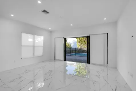 8281 Oceanus Drive Boca Raton FL 33496