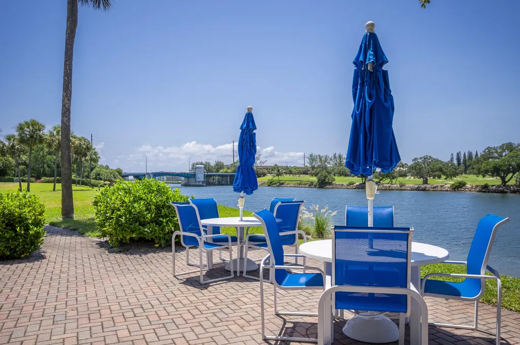 336 Golfview Road North Palm Beach FL 33408